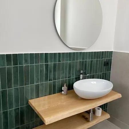 Frontemare Apartman *