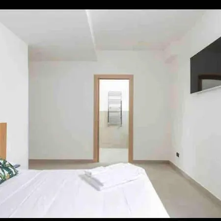 Frontemare Apartman *