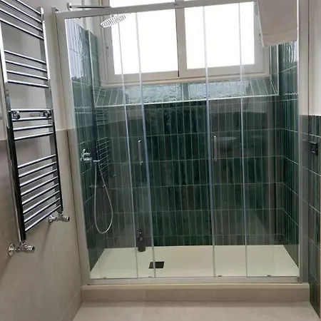 Frontemare Apartman *