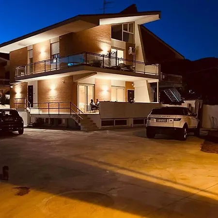Apartman Frontemare *